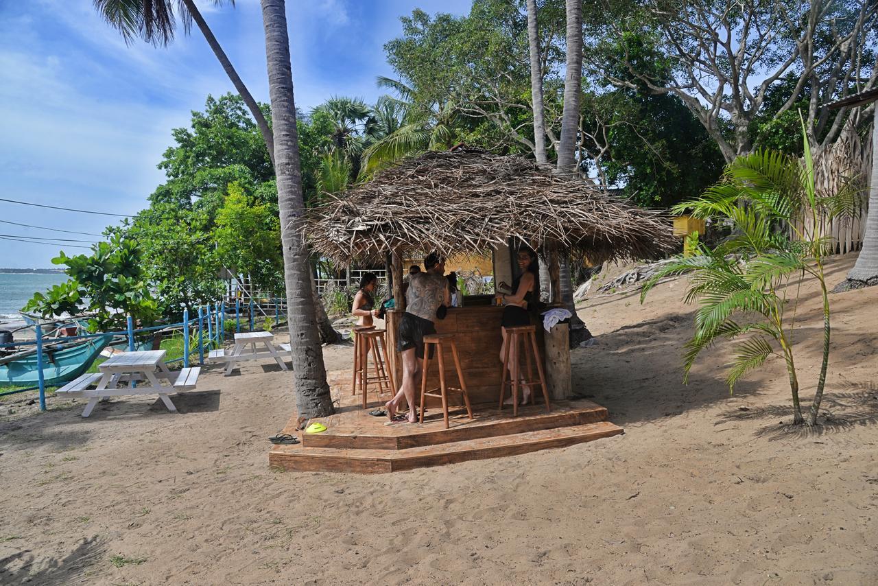 Ocean Vibe Hotel Arugam Bay Buitenkant foto